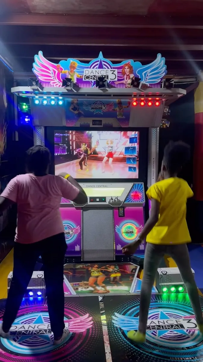 FuntasticaLand Maryland Mall
