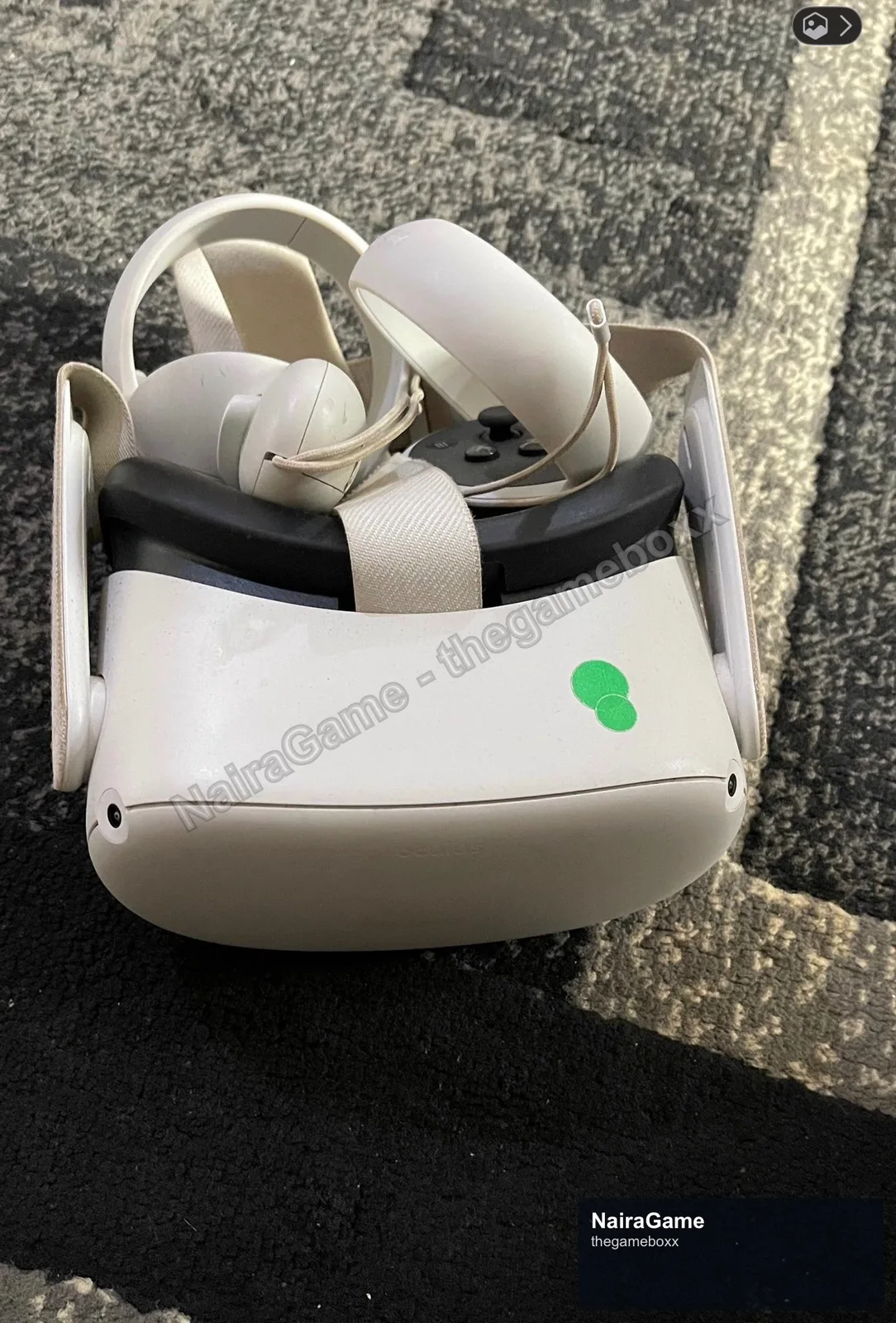 Clean Oculus Quest 2 VR Headsets 4